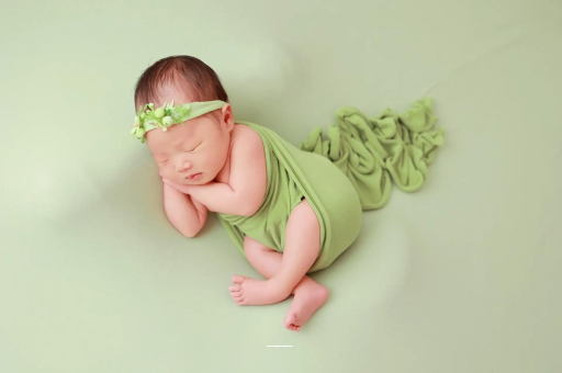 天长出牙晚的宝宝智商低